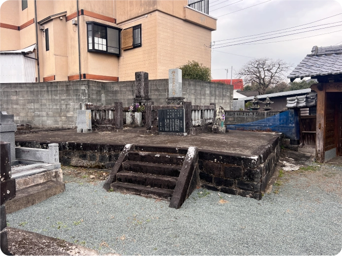 熊本県山鹿市　お骨の取り出し 施工前